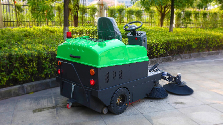 敏视360°全景环视系统提升扫地车作业安全与效率